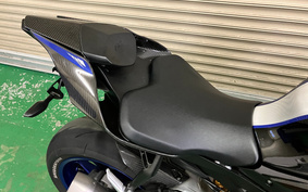 YAMAHA YZF-R1 M 2020 RN65J