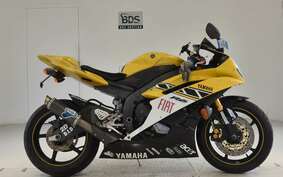 YAMAHA YZF-R6