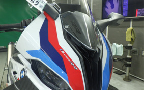 BMW M1000RR 2021