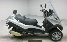 PIAGGIO MP3 250 LT M641