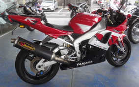 YAMAHA YZF-R1 2000 RN04