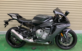 YAMAHA YZF-R1 S 2020 RN42