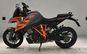 KTM 1290 SUPER DUKE GT 2024