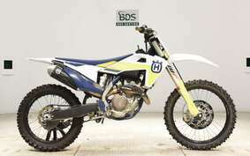 HUSQVARNA FC250 UXK4