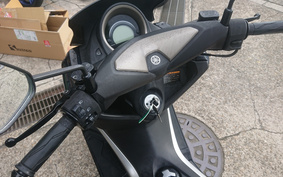 YAMAHA N-MAX SE86J