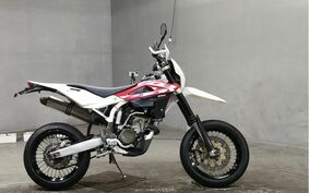 HUSQVARNA SM250R 不明