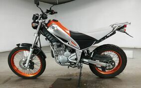 YAMAHA TRICKER DG16J