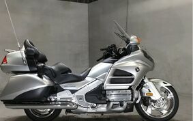 HONDA GL 1800 GOLD WING 2013 SC68