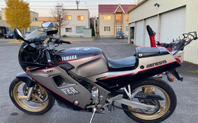 YAMAHA FZR250 2KR