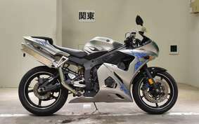 YAMAHA YZF-R6 2004 RJ06