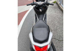 YAMAHA N-MAX SE86J