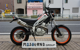 YAMAHA TRICKER DG16J