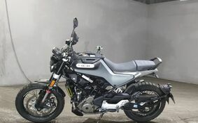 HUSQVARNA  スヴァルトピレン401 2021 JUJ4