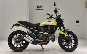 DUCATI SCRAMBLER ICON 2015