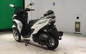 YAMAHA TRICITY 125 SE82J