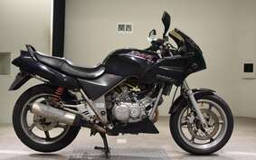 HONDA XELVIS MC25