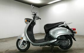 YAMAHA VINO 125 SE13