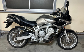 YAMAHA FAZER FZ6 2004 RJ07