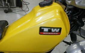 YAMAHA TW225 DG09J