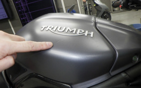 TRIUMPH SPEED TRIPLE R 2016