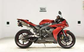 YAMAHA YZF-R1 2004 RN13