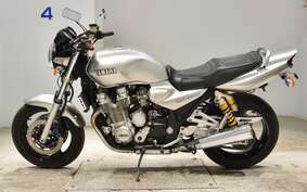 YAMAHA XJR1300 2002 RP03J