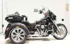 HARLEY FLHTCUTG TRIKE 1750 2017 MAD