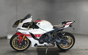 YAMAHA YZF-R1 2022 RN65J