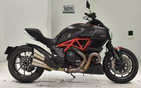 DUCATI DIAVEL Carbon 2015