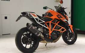 KTM 1290 SUPER DUKE R 2015