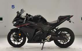 YAMAHA YZF-R25 RG10J