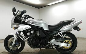 YAMAHA FZS600 FAZER RJ02