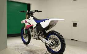 YAMAHA YZ125