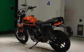 DUCATI SCRAMBLER SIXTY2 2016