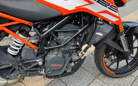 KTM 125 DUKE JPA40