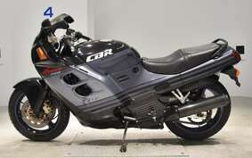 HONDA CBR750 1988 RC27