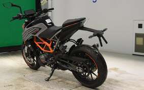 KTM 125 DUKE JPA40