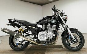 YAMAHA XJR1300 2000 RP03J