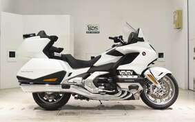 HONDA GL 1800 GOLD WING TOUR DCT 2021 SC79