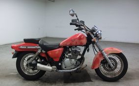 SUZUKI マローダー125 NF48A