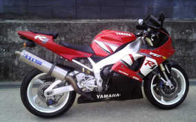 YAMAHA YZF-R1 2001 RN04