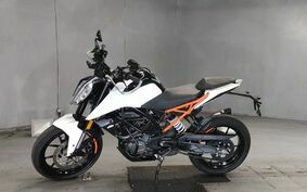 KTM 125 DUKE JPA40