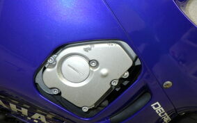 YAMAHA YZF-R6 2000 RJ03