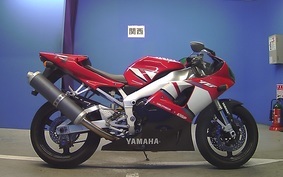 YAMAHA YZF-R1 2001 RN041