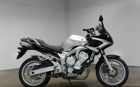 YAMAHA FAZER FZ6 S 2003 RJ07