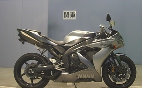 YAMAHA YZF-R1 2004 RN13