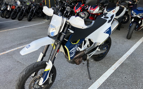 HUSQVARNA 701 SUPERMOTO 2016