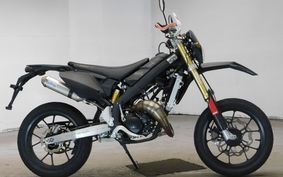 RIEJU  MRT125モタード MRT1