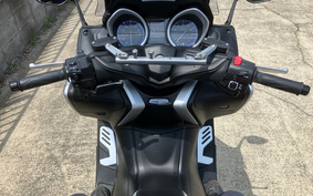 YAMAHA T-MAX 530 SX ABS 2017 SJ15J