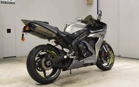 YAMAHA YZF-R1 2004 RN13